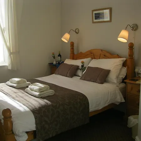 Bed & Breakfast Harvington House