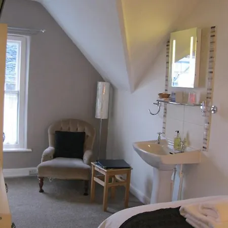 Bed & Breakfast Harvington House